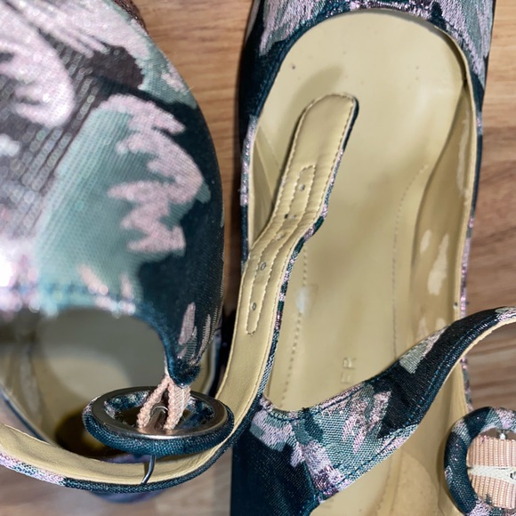 Marc Fisher Green & Pink Glitter Block Heels Mary Jane’s Size 8 - Picture 6 of 16